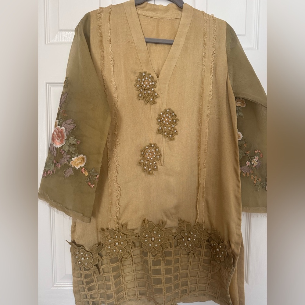 Pakistani Embroidered Floral Shirt with Beaded Accents